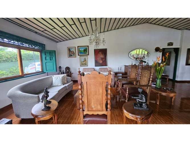 Casa de 4 alcobas en arriendo en Vía El Caimo, Armenia, 414 m² · foto 22 de 24