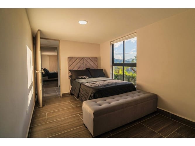 Casa de 9 alcobas en venta en Loma Del Chocho, Envigado, 850 m² · foto 15 de 24