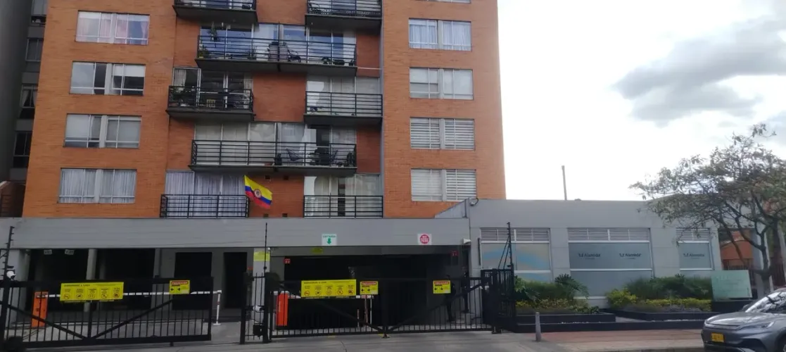 Apartamento de 3 alcobas en venta en Fontibon, Bogotá, 78 m² · foto 16 de 24