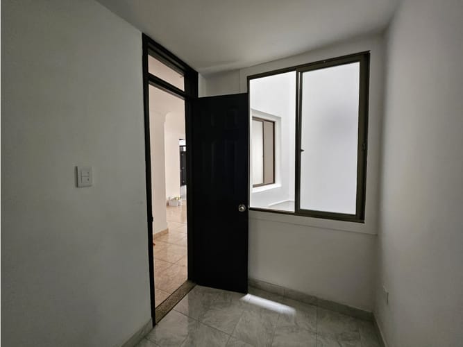 Apartamento de 3 alcobas en arriendo en La Castellana, Armenia, 80 m² · foto 6 de 17