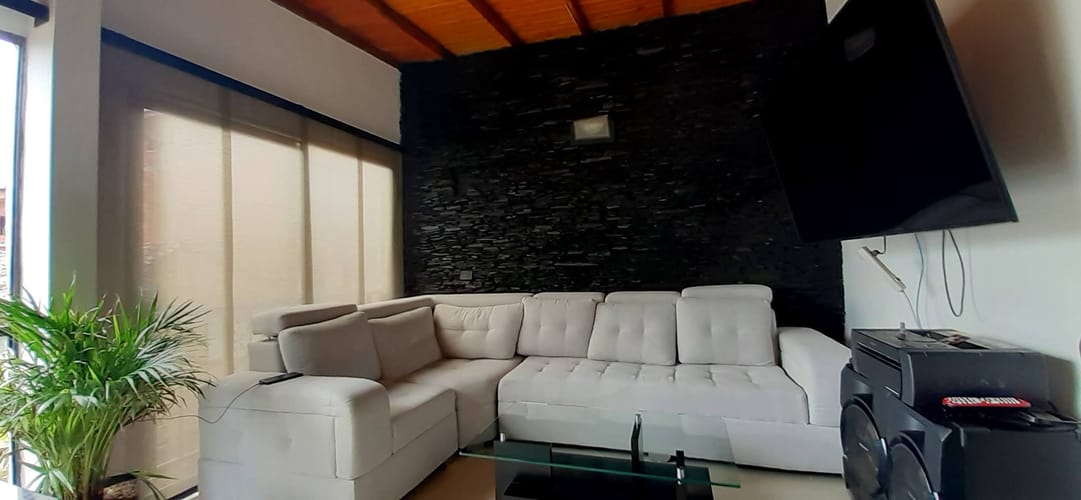 Casa de 3 alcobas en arriendo en Córdoba, Medellín, 72 m² · foto 2 de 10