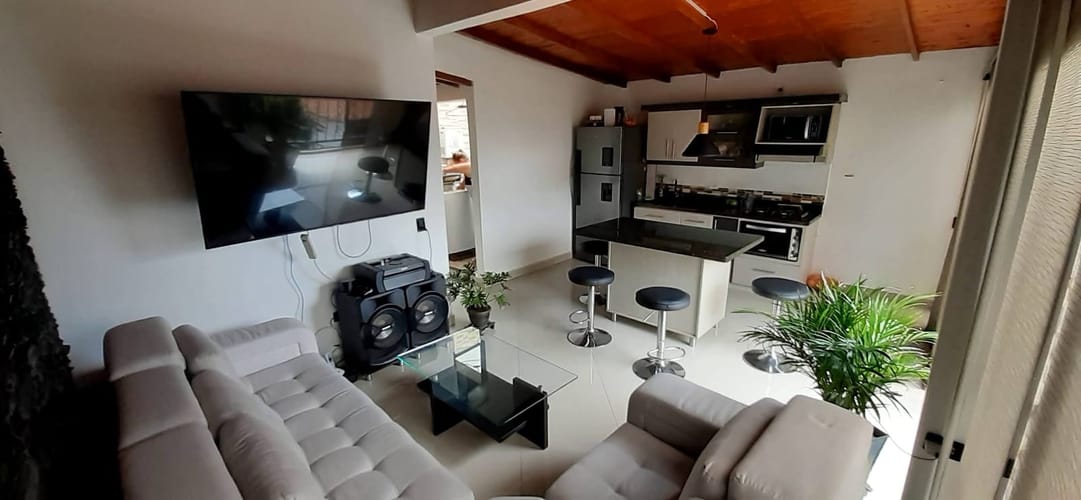 Casa de 3 alcobas en arriendo en Córdoba, Medellín, 72 m² · foto 3 de 10
