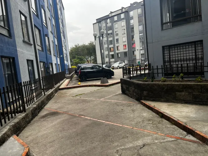 Apartamento de 3 alcobas en venta en Fontibon, Bogotá, 127 m² · foto 21 de 24