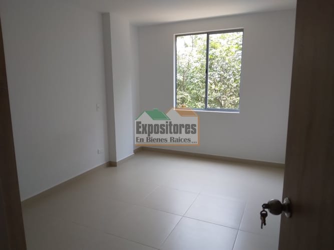 Apartamento de 3 alcobas en arriendo en Alto De Misael, Envigado, 62 m² · foto 3 de 14