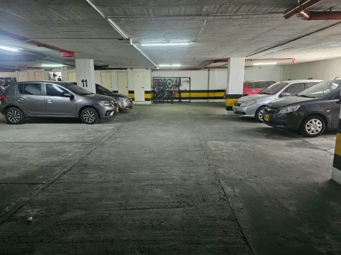 Apartamento de 3 alcobas en venta en Victoria Norte, Bogotá, 138 m² · foto 17 de 20
