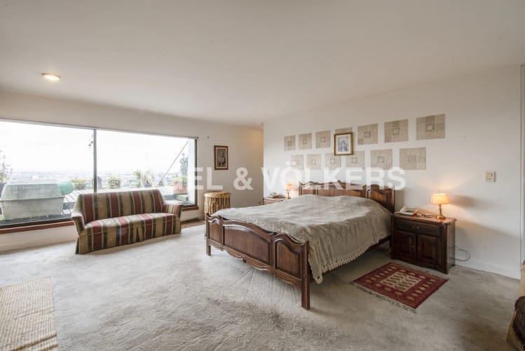 Apartamento de 3 alcobas en venta en Los Rosales, Bogotá, 271 m² · foto 7 de 17