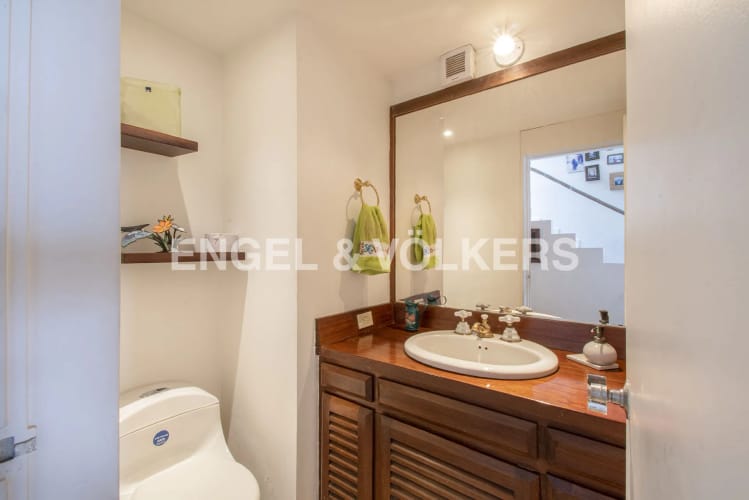 Apartamento de 3 alcobas en venta en Los Rosales, Bogotá, 271 m² · foto 3 de 17