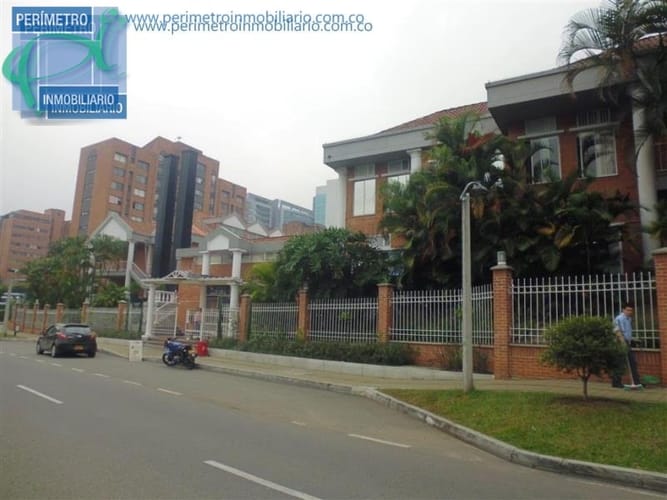 Oficina en Arriendo en Milla de Oro, Medellín