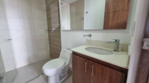 Apartamento de 3 alcobas en arriendo en Loma De Los Gonzalez, Medellín, 110 m² · foto 5 de 22