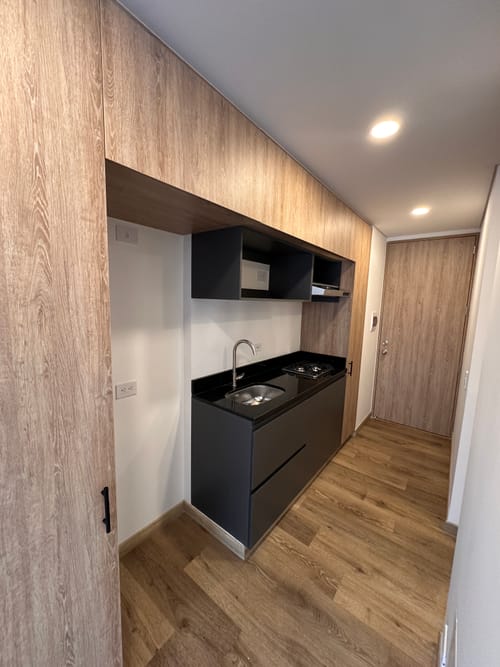 Apartaestudio en arriendo en Andes Norte, Bogotá, 28 m² · foto 7 de 15