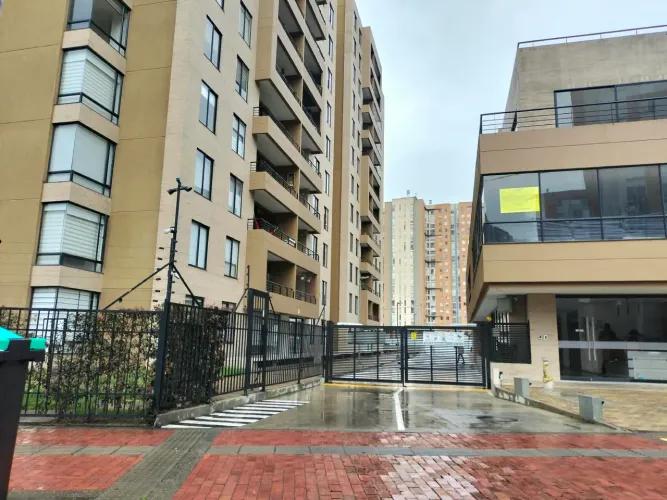 Apartamento de 3 alcobas en venta en Engativá, Bogotá, 73 m² · foto 22 de 24