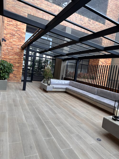 Apartaestudio en arriendo en Andes Norte, Bogotá, 28 m² · foto 15 de 15