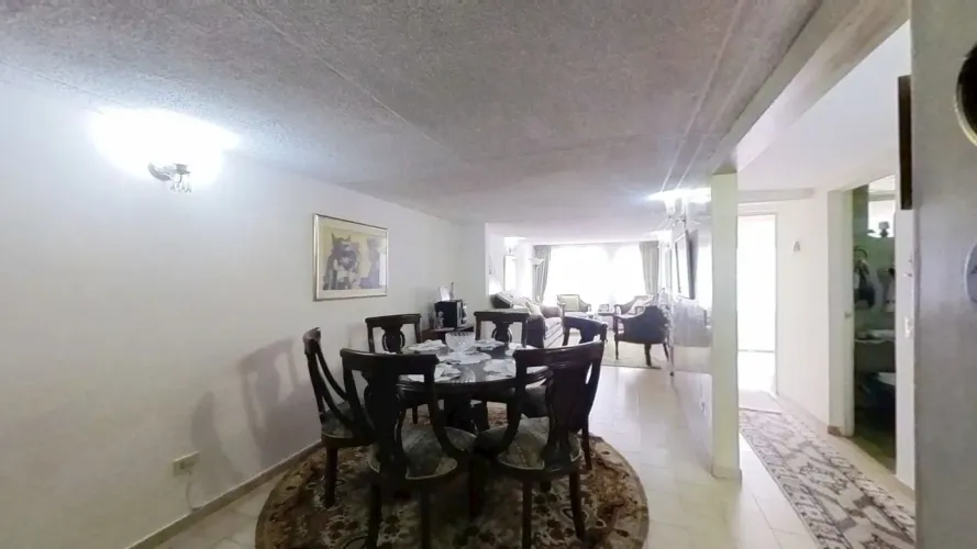 Casa de 4 alcobas en venta en Engativá, Bogotá, 155 m² · foto 3 de 24