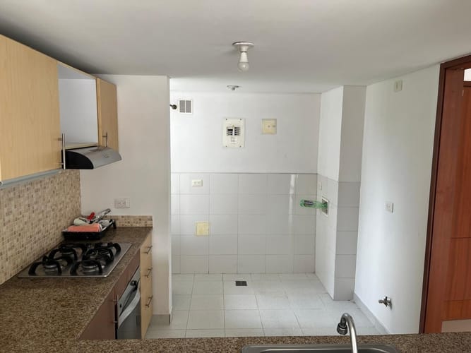 Apartamento de 3 alcobas en arriendo en Firenze, Cali, 92 m² · foto 2 de 13