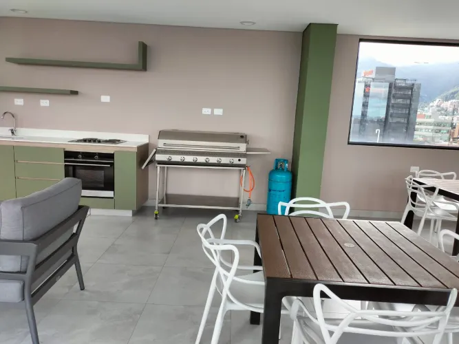 Apartamento de 1 alcoba en venta en Chico Norte, Bogotá, 23 m² · foto 14 de 19