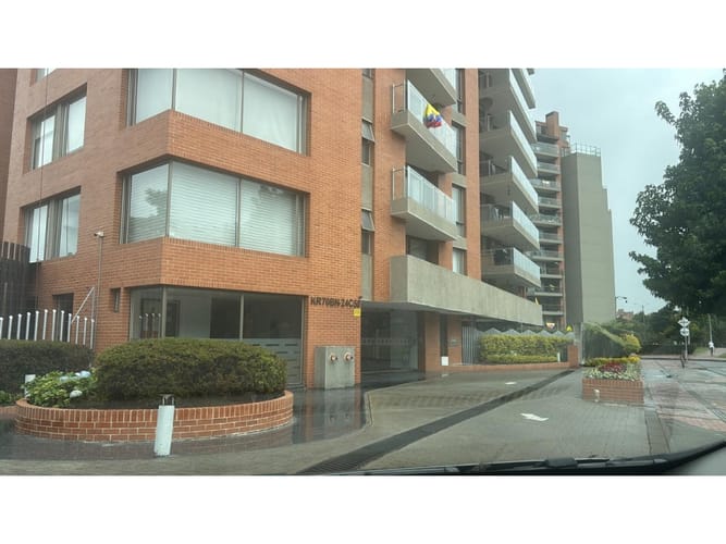 Apartamento de 4 alcobas en venta en Ciudad Salitre Occidental, Bogotá, 149 m² · foto 4 de 13