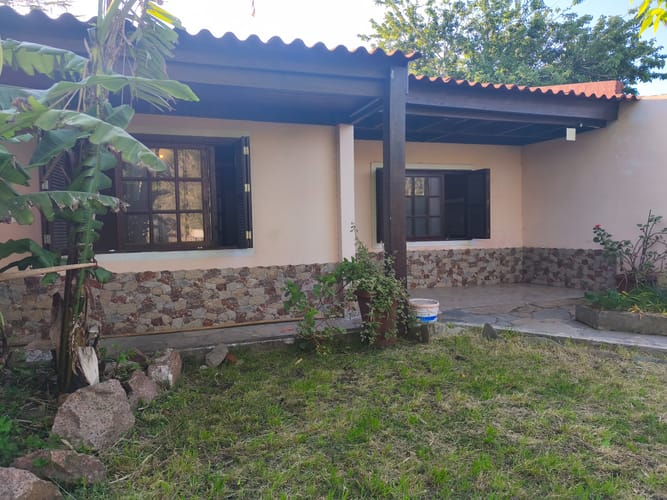 Cómoda Y Amplia Casa Con Jardín Y Patio · Foto 2