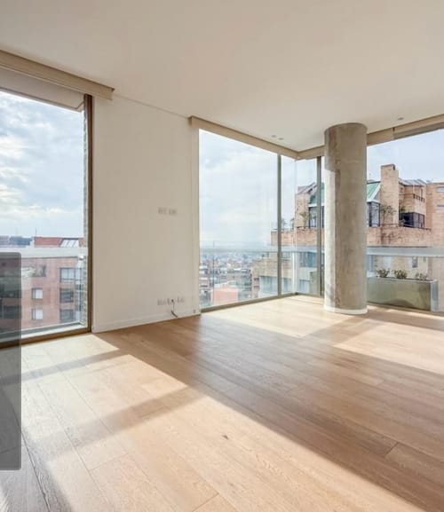 Apartamento de 3 alcobas en venta en Los Rosales, Bogotá, 267 m² · foto 1 de 13