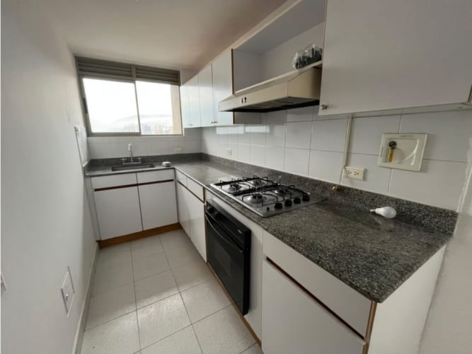 Apartamento de 2 alcobas en arriendo en Otraparte, Envigado, 74 m² · foto 2 de 12