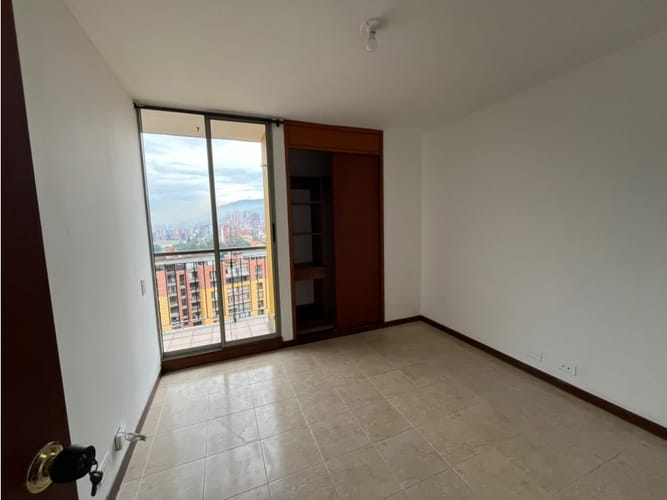 Apartamento de 2 alcobas en arriendo en Otraparte, Envigado, 74 m² · foto 5 de 12
