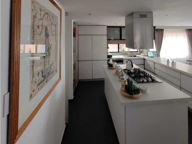 Apartamento de 3 alcobas en venta en Chicó Navarra, Bogotá, 170 m² · foto 5 de 20