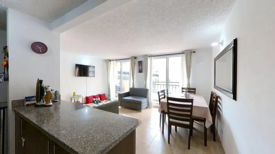 Apartamento de 3 alcobas en venta en Cr. Los Cedros, Zipaquirá, 72 m² · foto 1 de 24