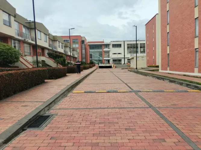 Apartamento de 3 alcobas en venta en Algarra Iii, Zipaquirá, 70 m² · foto 19 de 24