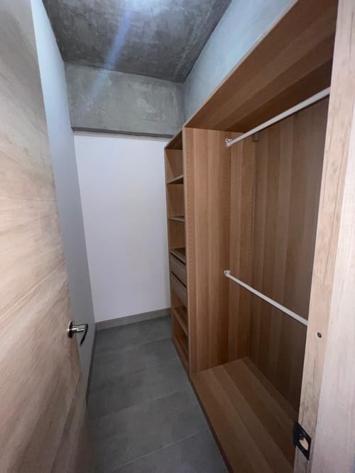Apartamento de 2 alcobas en venta en Centro, Bello, 61 m² · foto 13 de 16