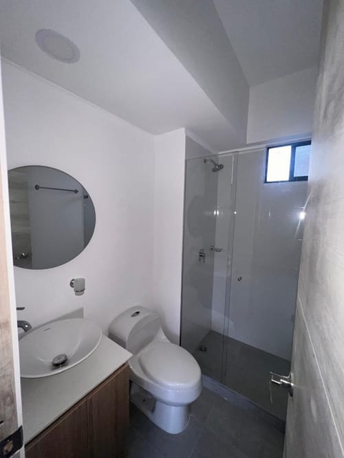 Apartamento de 2 alcobas en venta en Centro, Bello, 61 m² · foto 9 de 16