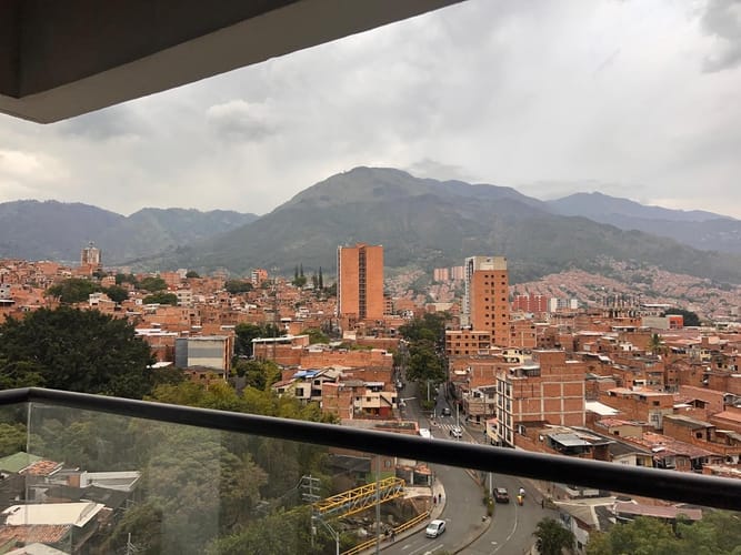 Apartamento de 2 alcobas en venta en Centro, Bello, 61 m² · foto 15 de 16