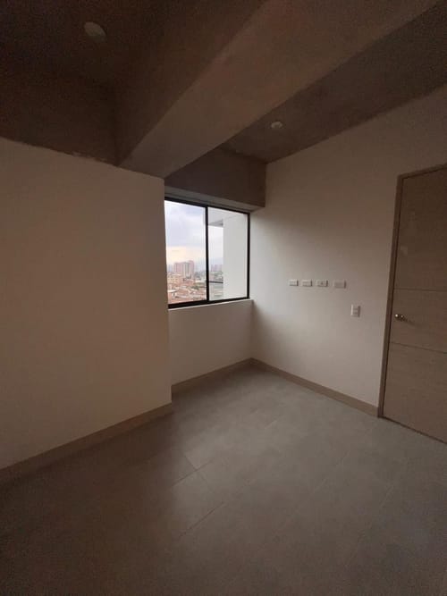 Apartamento de 2 alcobas en venta en Centro, Bello, 61 m² · foto 14 de 16
