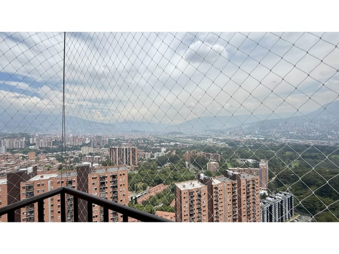 Apartamento de 3 alcobas en venta en Rodeo Alto, Medellín, 67 m² · foto 6 de 18