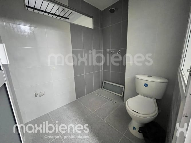 Apartamento de 2 alcobas en arriendo en Suramericana, Medellín, 65 m² · foto 2 de 8