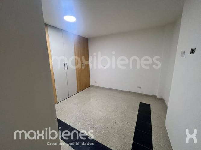Apartamento de 2 alcobas en arriendo en Suramericana, Medellín, 65 m² · foto 3 de 8