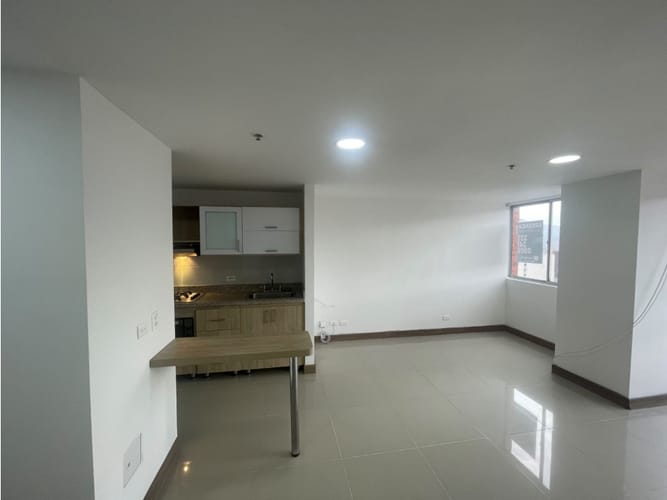 Apartamento de 2 alcobas en arriendo en Aves Maria, Sabaneta, 80 m² · foto 2 de 14