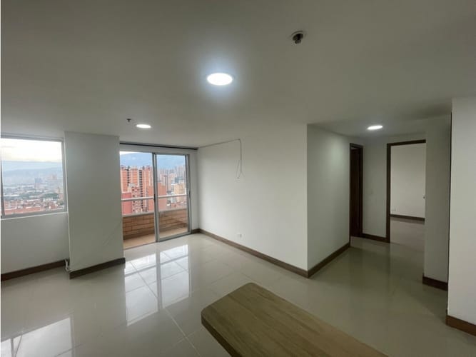 Apartamento de 2 alcobas en arriendo en Aves Maria, Sabaneta, 80 m² · foto 3 de 14