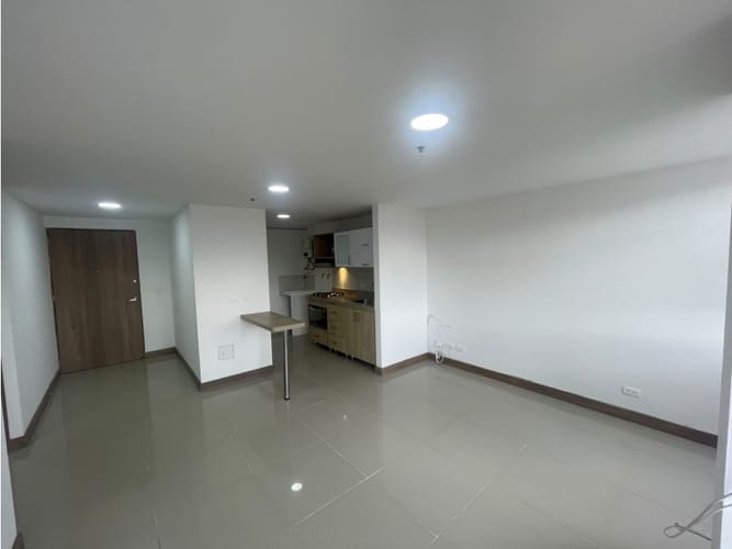 Apartamento de 2 alcobas en arriendo en Aves Maria, Sabaneta, 80 m² · foto 5 de 14