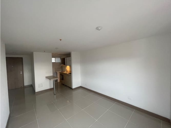 Apartamento de 2 alcobas en arriendo en Aves Maria, Sabaneta, 70 m² · foto 3 de 11