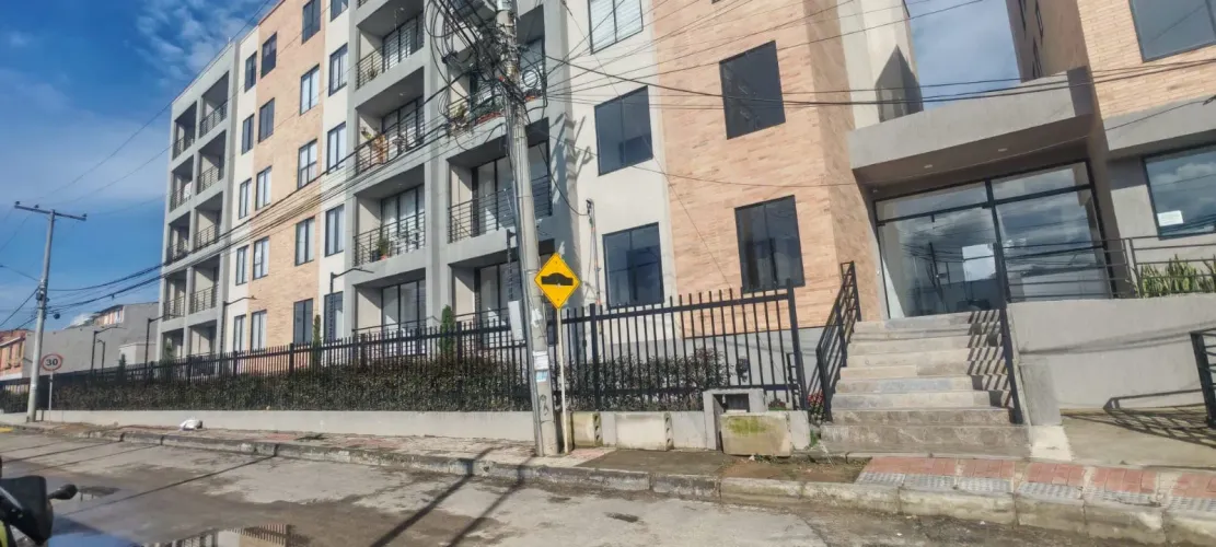 Apartamento de 3 alcobas en venta en La Estacion, Cajicá, 83 m² · foto 21 de 24