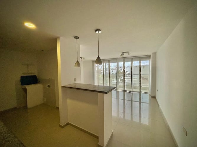 Apartamento de 4 alcobas en venta en Los Abetos, Cartagena, 122 m² · foto 3 de 20