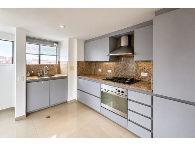 Apartamento de 1 alcoba en venta en Emaus, Bogotá, 72 m² · foto 5 de 12