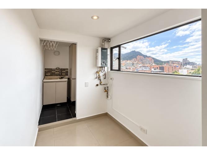 Apartamento de 1 alcoba en venta en Emaus, Bogotá, 72 m² · foto 7 de 12