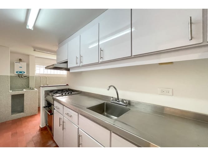 Apartamento de 2 alcobas en arriendo en La Cabrera, Bogotá, 90 m² · foto 6 de 14