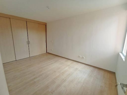 Apartamento de 2 alcobas en arriendo en El Vergel, Bogotá, 57 m² · foto 7 de 13