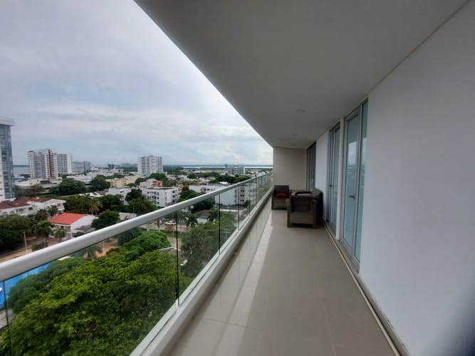 Apartamento de 3 alcobas en arriendo en Crespo, Cartagena, 109 m² · foto 1 de 12