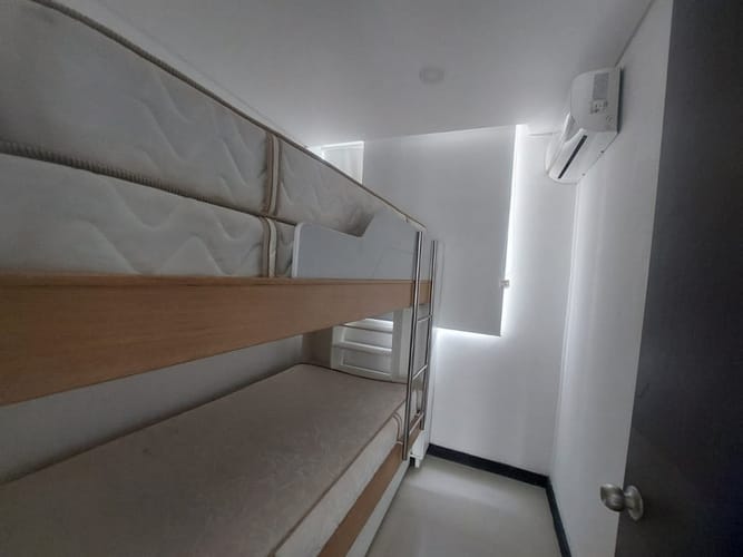 Apartamento de 3 alcobas en arriendo en Crespo, Cartagena, 109 m² · foto 6 de 12