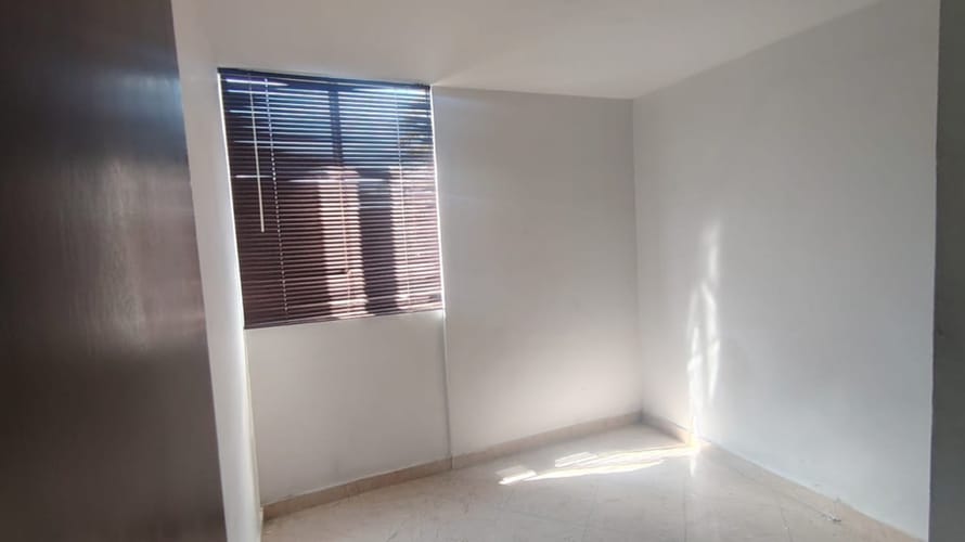 Apartamento de 2 alcobas en arriendo en Loma Del Indio, Medellín, 70 m² · foto 6 de 8