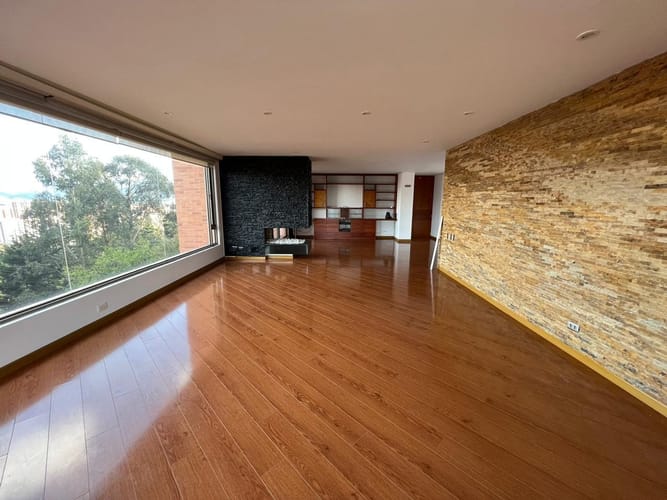 Apartamento de 4 alcobas en venta en Cerros De Suba, Bogotá, 224 m² · foto 7 de 7