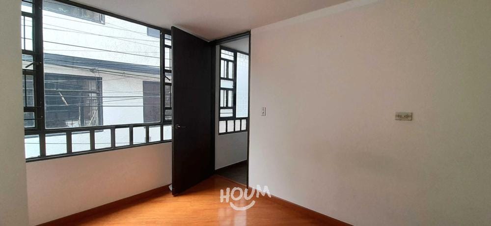 Casa de 4 alcobas en venta en Engativá, Bogotá, 70 m² · foto 14 de 24