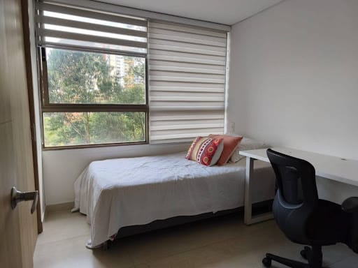 Apartamento de 2 alcobas en arriendo en Loma Del Esmeraldal, Envigado, 80 m² · foto 9 de 18